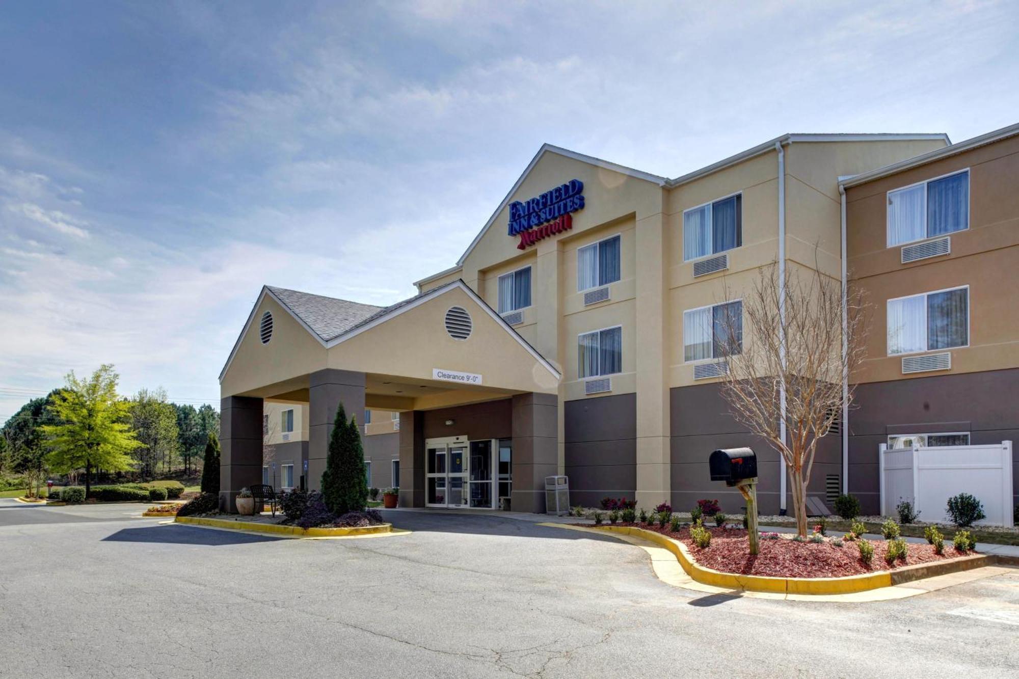 Fairfield Inn And Suites By Marriott Atlanta Suwanee Exterior photo